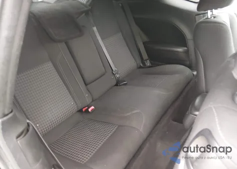 2016 Dodge Challenger Sxt z USA, uszkodzony, nr VIN 2C3CDZAG1GH290955